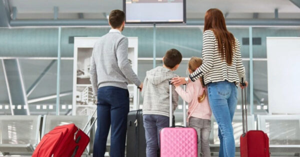 Descubra como explorar todos os recursos do Google Flights para encontrar as melhores ofertas e transformar seu planejamento de viagem em uma verdadeira estratégia de economia.